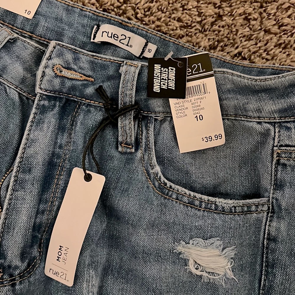 Mom jeans rue21